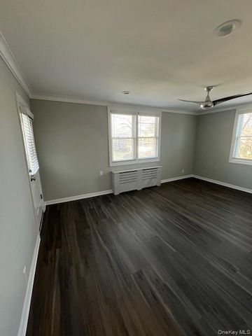 257 Cedarhurst Avenue A10, Cedarhurst, NY 11516