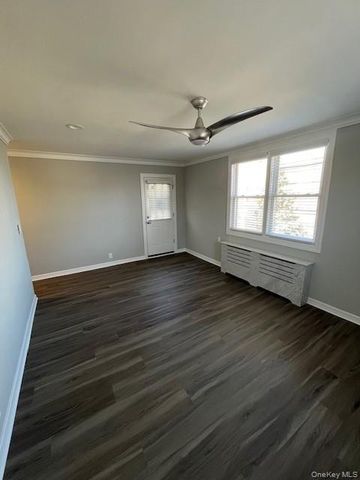 257 Cedarhurst Avenue A10, Cedarhurst, NY 11516