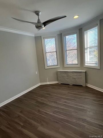 257 Cedarhurst Avenue A10, Cedarhurst, NY 11516