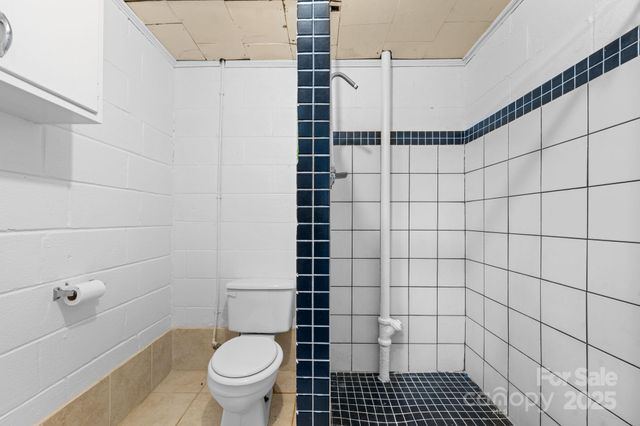 831 21st Street Drive SE, Hickory, NC 28602