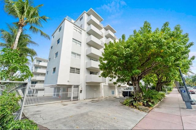 240 Collins Ave 4G, Miami Beach, FL 33139