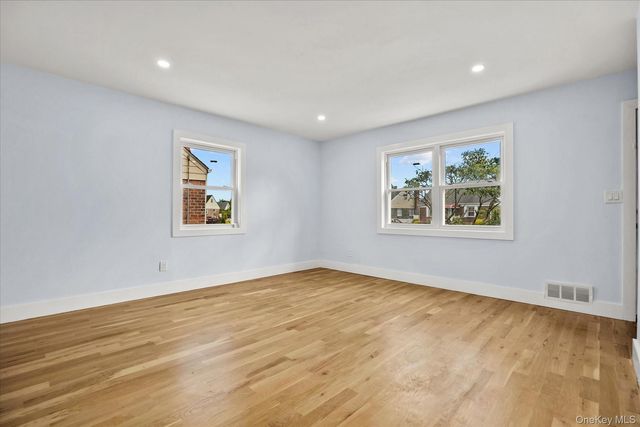 27 Circle Drive, Hempstead, NY 11550