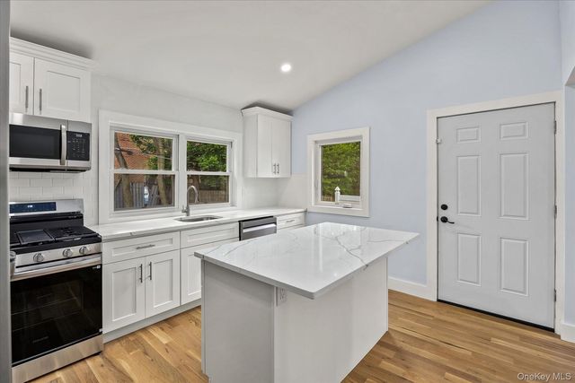 27 Circle Drive, Hempstead, NY 11550