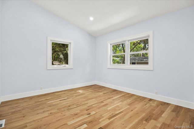 27 Circle Drive, Hempstead, NY 11550