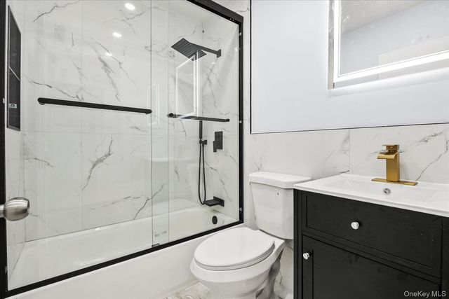 27 Circle Drive, Hempstead, NY 11550