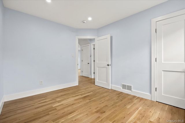 27 Circle Drive, Hempstead, NY 11550