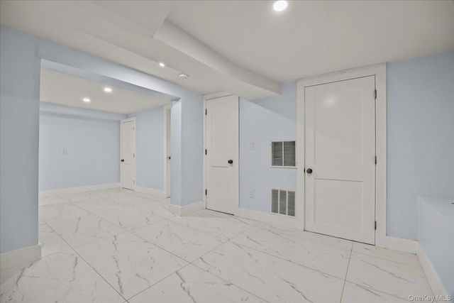 27 Circle Drive, Hempstead, NY 11550