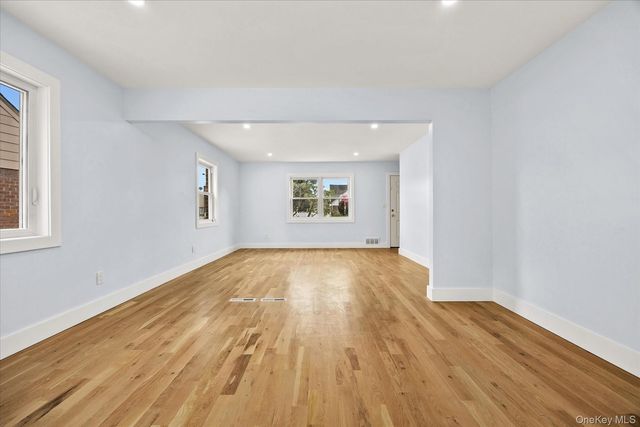 27 Circle Drive, Hempstead, NY 11550