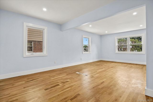 27 Circle Drive, Hempstead, NY 11550