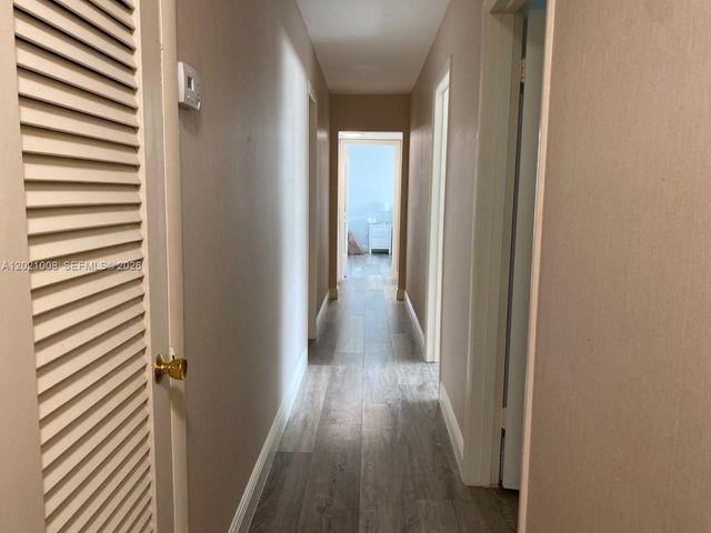 8100 SW 142nd Te, Palmetto Bay, FL 33158