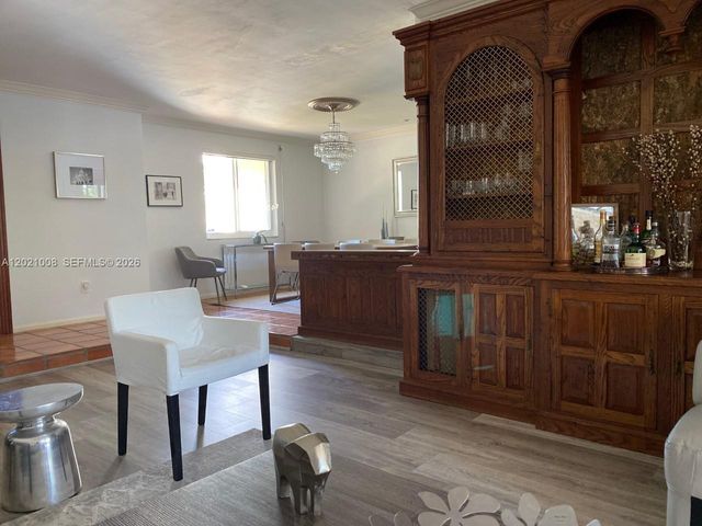 8100 SW 142nd Te, Palmetto Bay, FL 33158