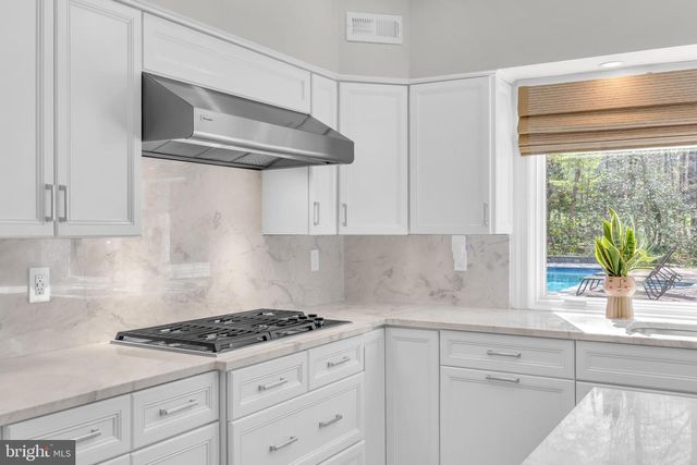 7317 S VIEW CT, Fairfax Station, VA 22039