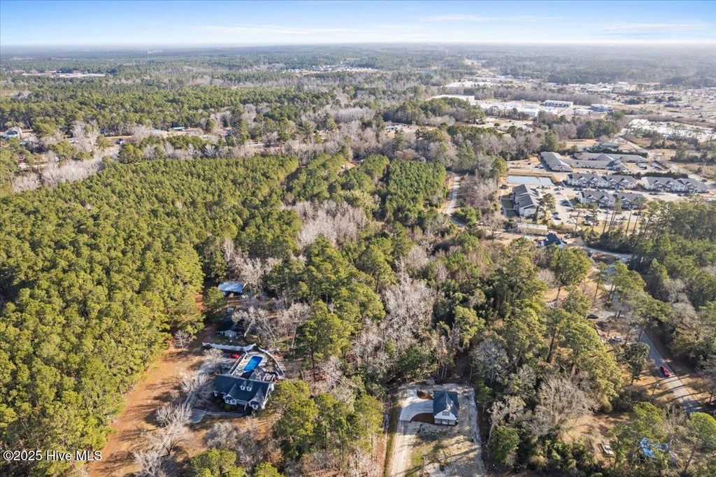 Image 16 of property listing at 4700 Shallotte Avenue, Shallotte, NC 28470