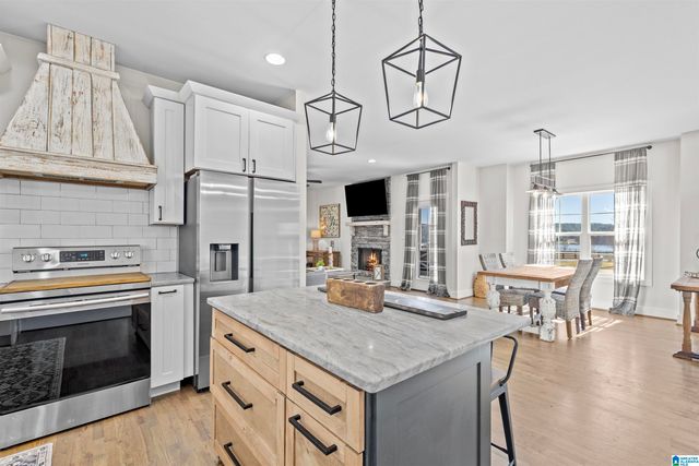 825 COVE ROAD, Sylacauga, AL 35151