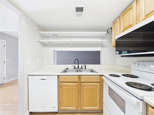 9901 E Evans Avenue 9C, Denver, CO 80247