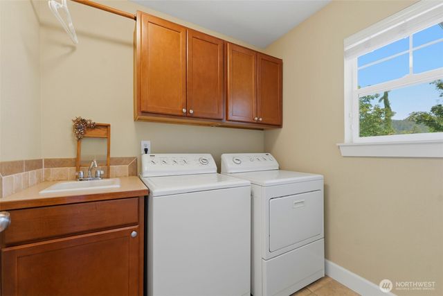 15217 Daffodil Street Ct E, Sumner, WA 98390