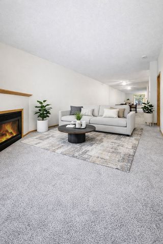 516 Roundhouse Street, Shakopee, MN 55379