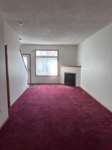 516 Roundhouse Street, Shakopee, MN 55379