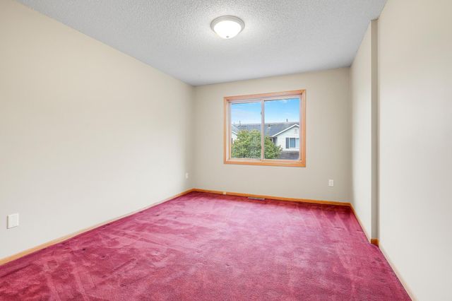 516 Roundhouse Street, Shakopee, MN 55379