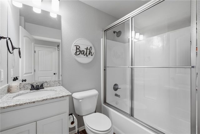 2810 W Auburn Drive, Fayetteville, AR 72704