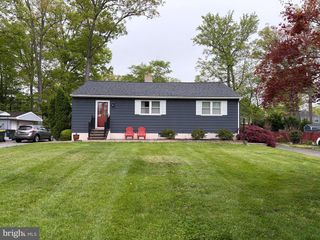 1302 BARKSDALE RD, Newark, DE 19711
