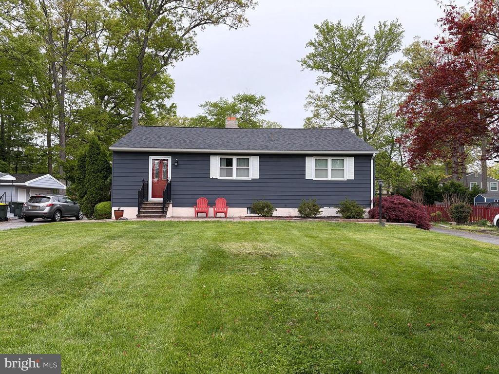 1302 BARKSDALE RD, Newark, DE 19711