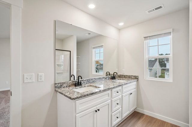 431 West Claywalk Road, Woodruff, SC 29388
