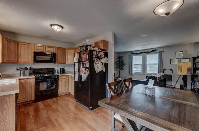 14741 E VALLEY VIEW DR, Piedmont, SD 57769