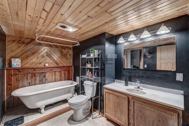 14741 E VALLEY VIEW DR, Piedmont, SD 57769