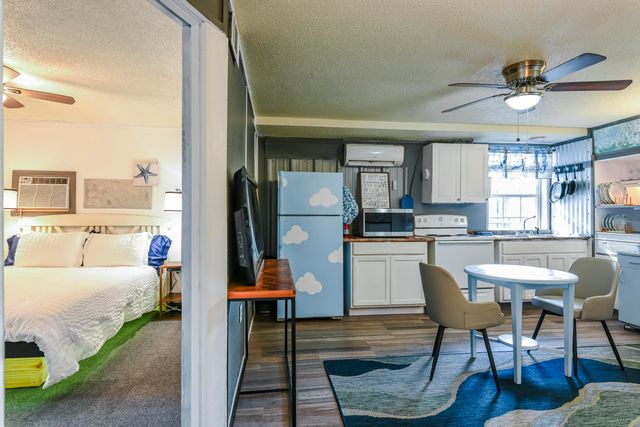 111 SW CEDAR Avenue, Fort Walton Beach, FL 32548