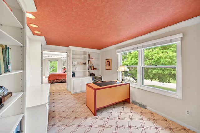 9490 N Waverly DRIVE, Bayside, WI 53217
