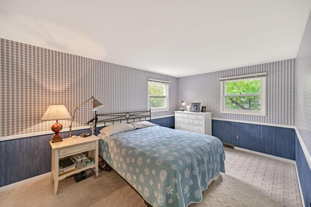 9490 N Waverly DRIVE, Bayside, WI 53217
