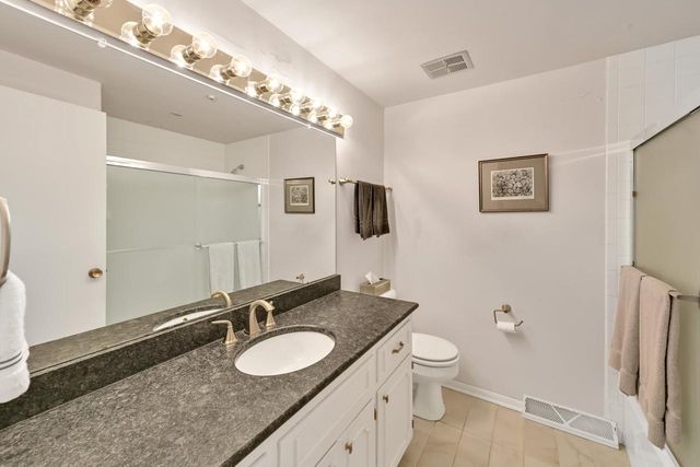 9490 N Waverly DRIVE, Bayside, WI 53217