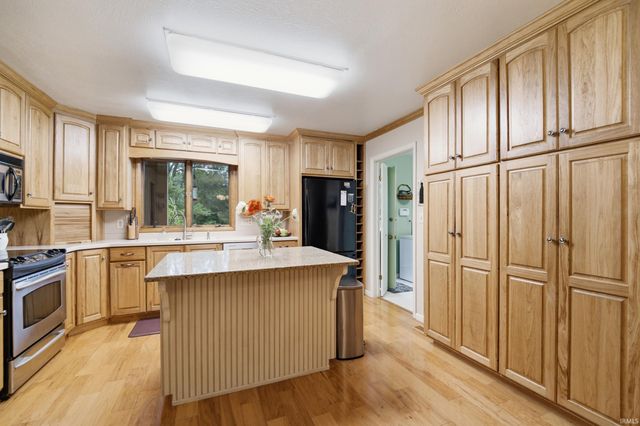 3913 Somerset Place, West Lafayette, IN 47906