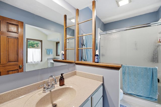 3913 Somerset Place, West Lafayette, IN 47906
