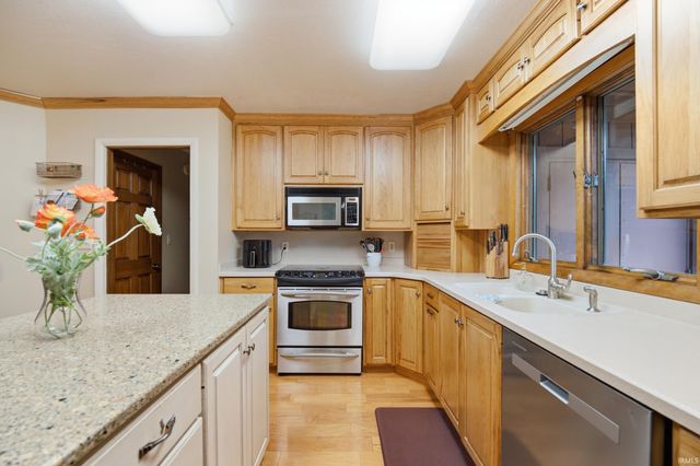 3913 Somerset Place, West Lafayette, IN 47906