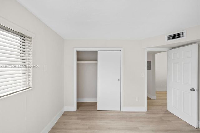 1330 W 29th Street 34, Hialeah, FL 33012