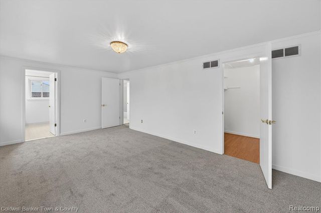 8895 Knolson Avenue, Livonia, MI 48150