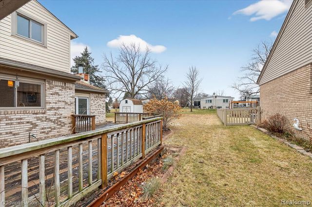 8895 Knolson Avenue, Livonia, MI 48150