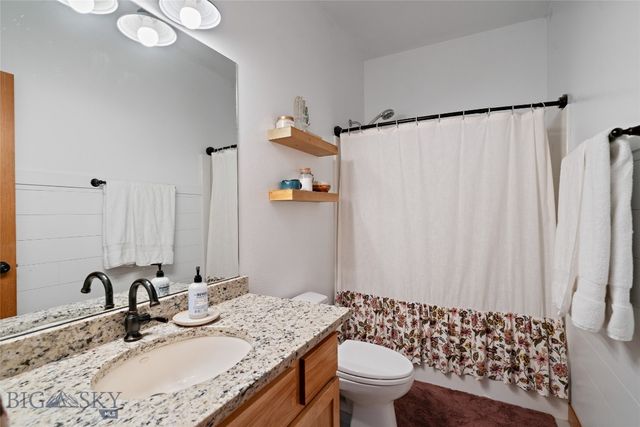 16 Harvester Lane, Belgrade, MT 59714