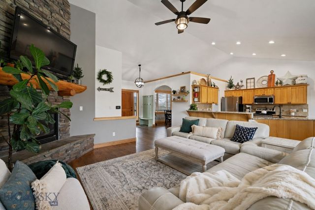 16 Harvester Lane, Belgrade, MT 59714