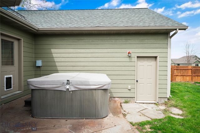 16 Harvester Lane, Belgrade, MT 59714