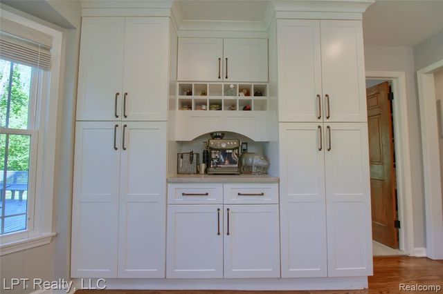 47300 Maplebrook, Northville, MI 48168