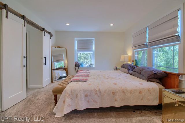47300 Maplebrook, Northville, MI 48168