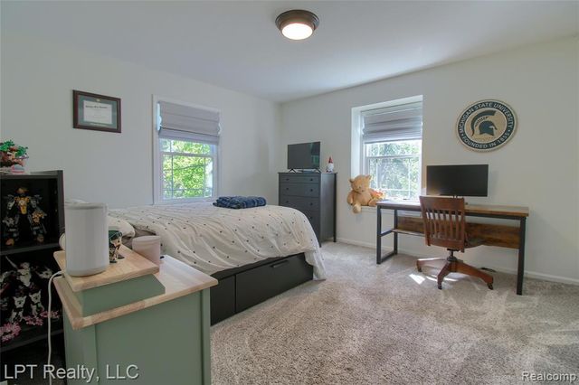 47300 Maplebrook, Northville, MI 48168