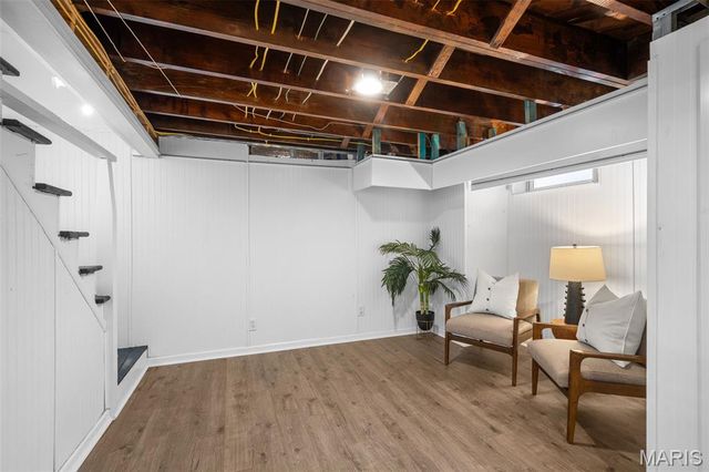 7560 Stanford Avenue, University City, MO 63130