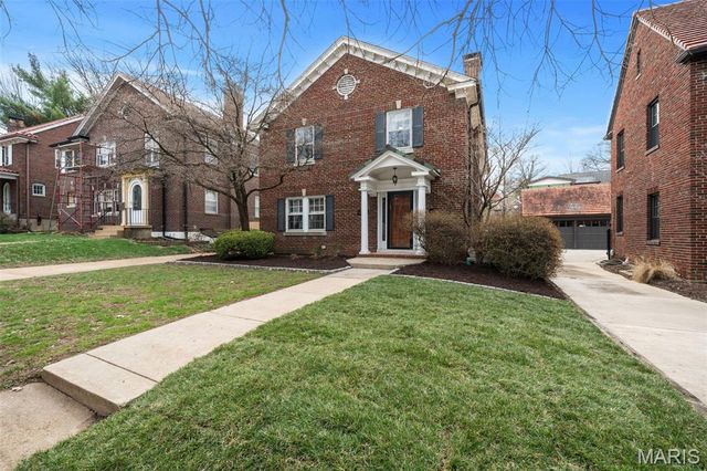 7560 Stanford Avenue, University City, MO 63130