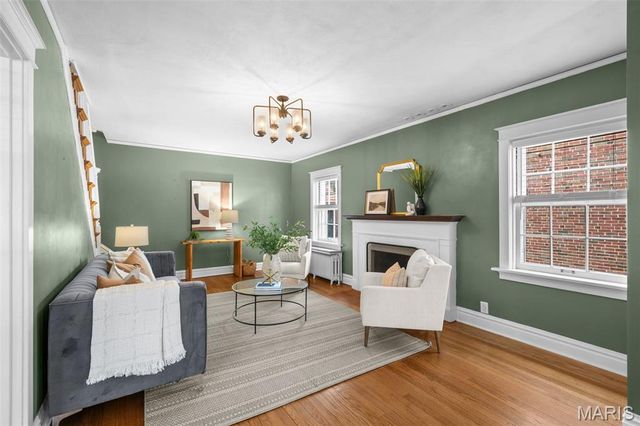 7560 Stanford Avenue, University City, MO 63130