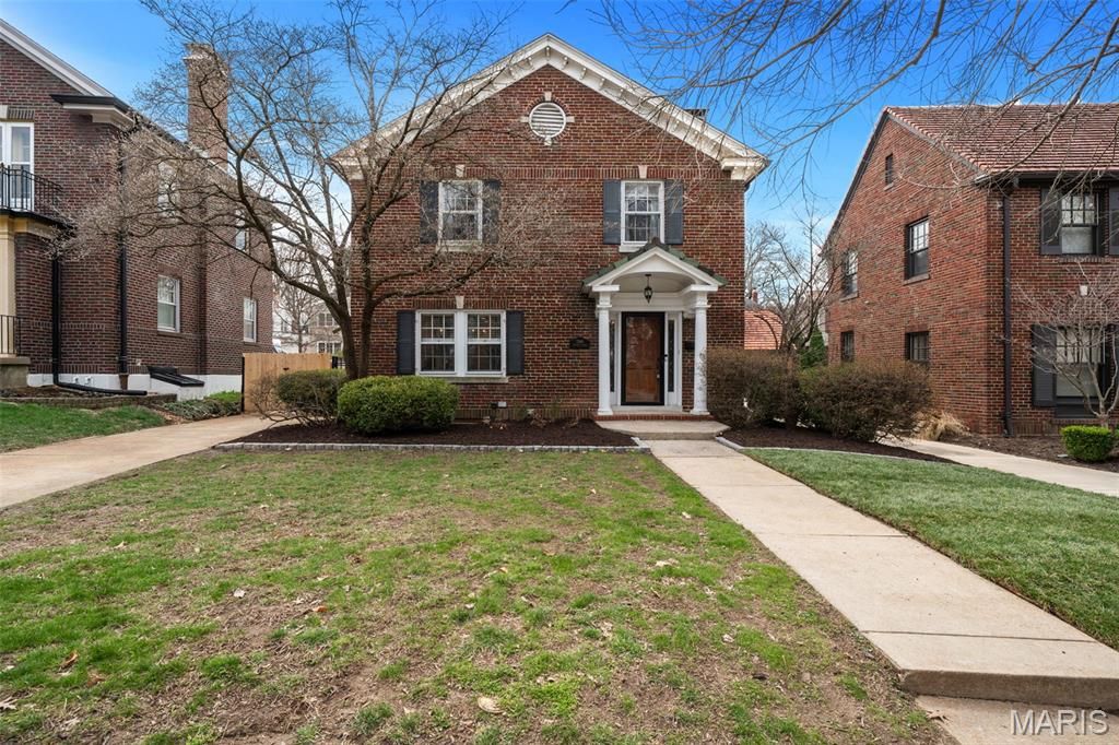 7560 Stanford Avenue, University City, MO 63130