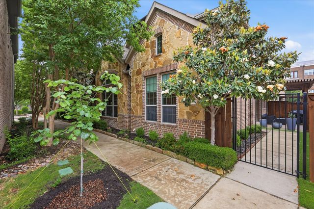 2511 Charlie Bird Parkway, Farmers Branch, TX 75234